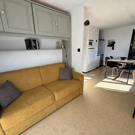 4 Pers, Cuisine Equipee, Parking Prive, Non-fumeur - Fr-1-836-43 * Les Carroz d'Araches